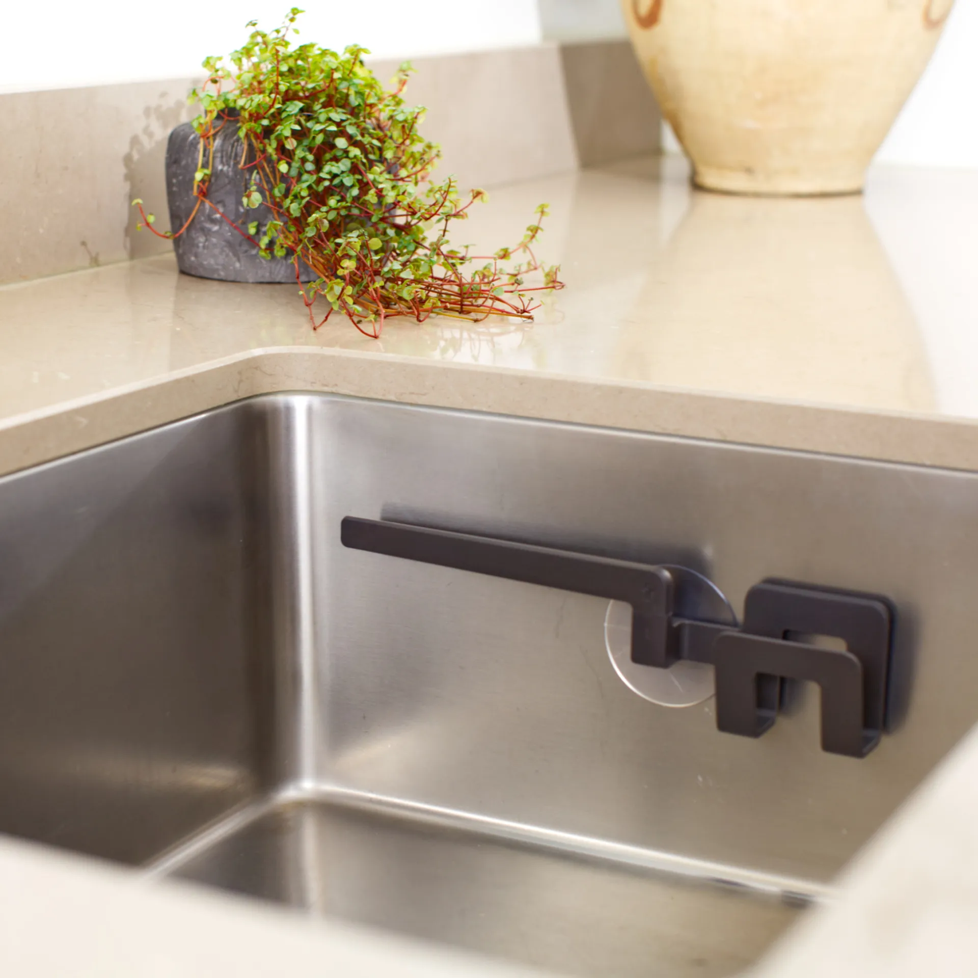 Holder til opvaskeklud og skuresvamp sugekop, Grafitgrå Bosign