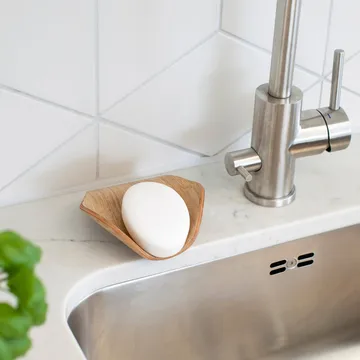 Leaf™ sæbeskål med afløb 11,5x11,5 cm - Piltræ - Bosign