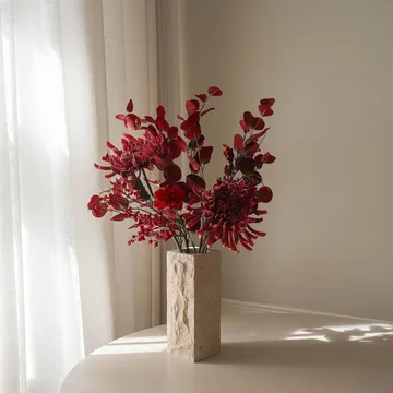 Berry drama kunstig buket - Spindel-krysantemum, nellike, eukalyptus, 84 cm - Botané