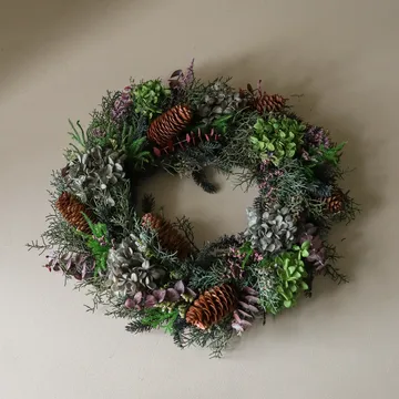Botanical Forest Wreath blomsterkrans - Hortensia-eukalyptus-grangrene-kogler, Ø40 cm - Botané