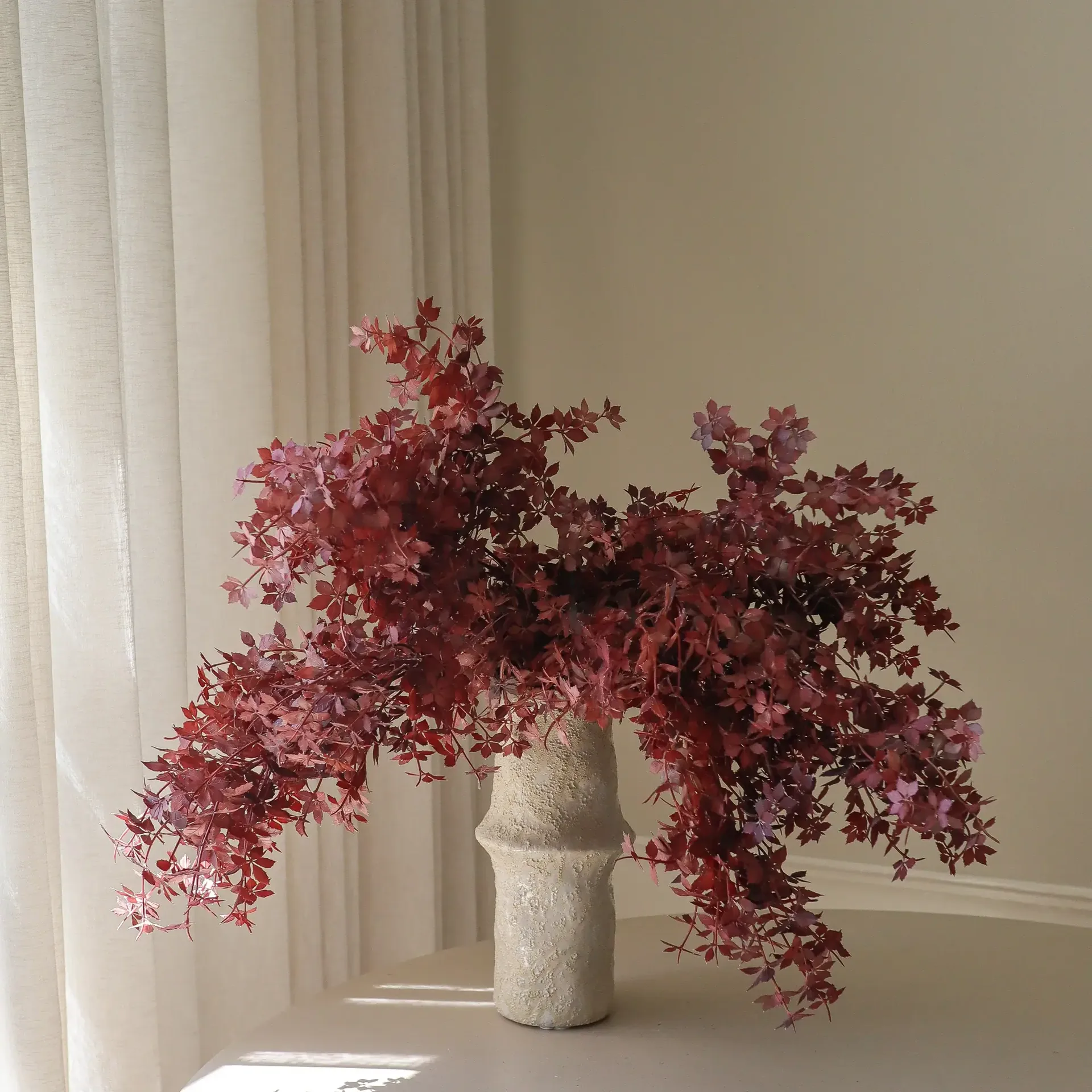 Burgundy Maple Branch kunstig buket, 107 cm, 4 stk. Botané
