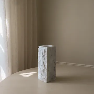 Carrara Edge marmorkrukke - Medium, 30 cm - Botané