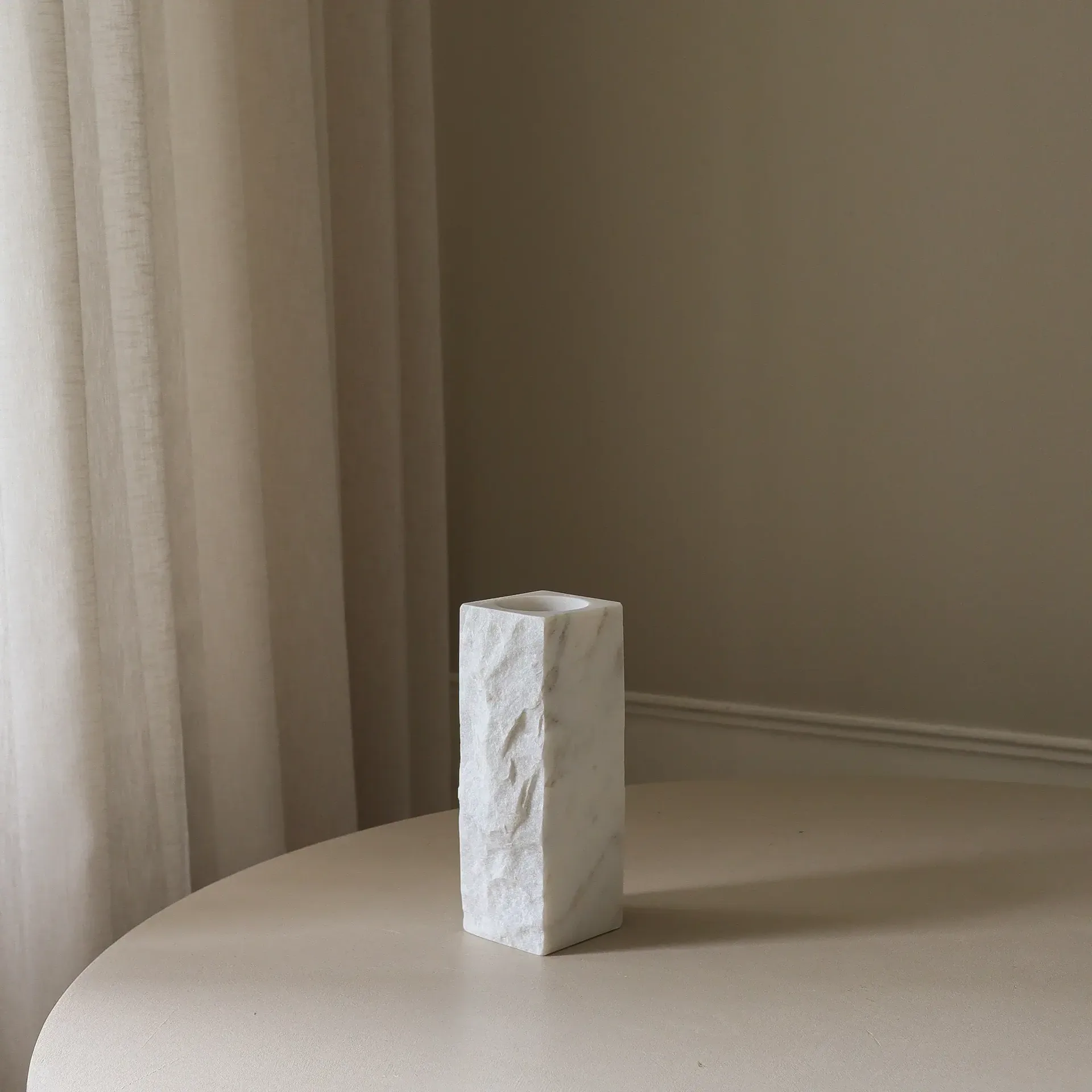 Carrara Edge marmorkrukke, Small, 25 cm Botané