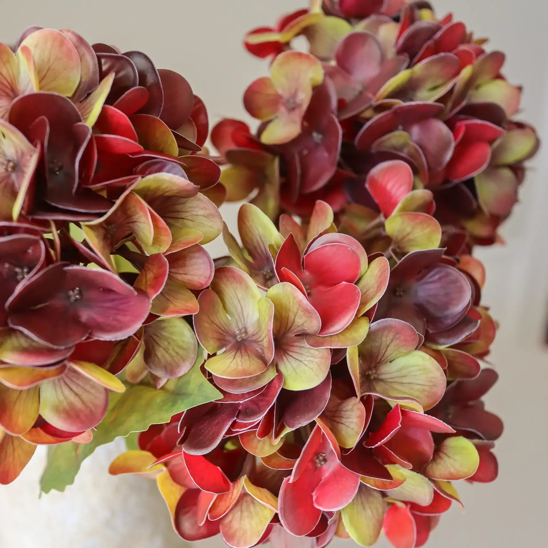 Hortensia kunstig buket, Deep burgundy, 60 cm, 6 stk. Botané