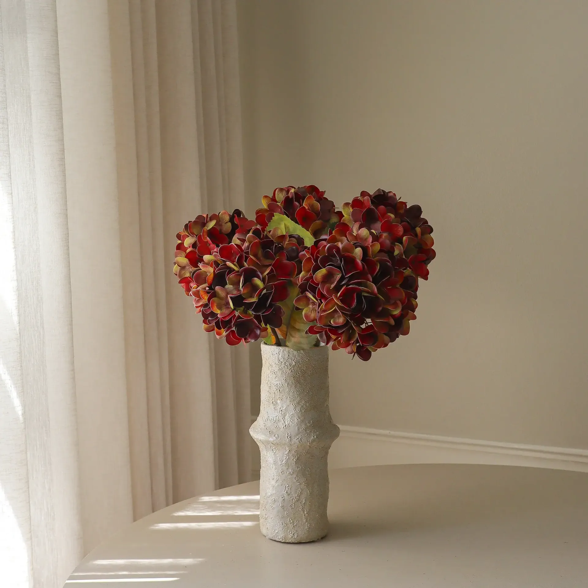 Hortensia kunstig buket, Deep burgundy, 60 cm, 6 stk. Botané