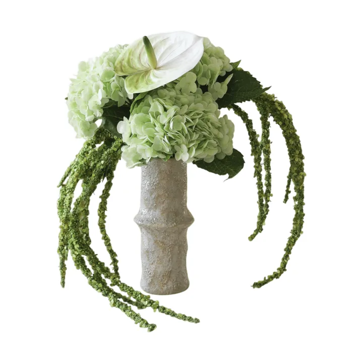 Kunstig blombuket Dewdrop Symphony - Hortensia-lysegrøn anthurium-amarant 6 stk - Botané