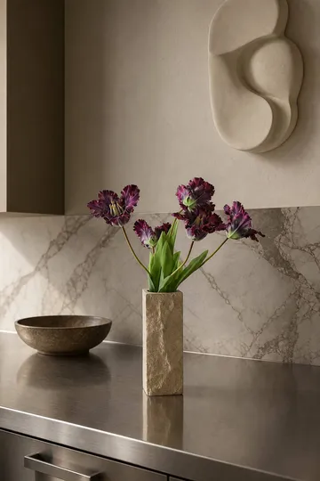 Limestone Edge marmorvase - Small, 25 cm - Botané