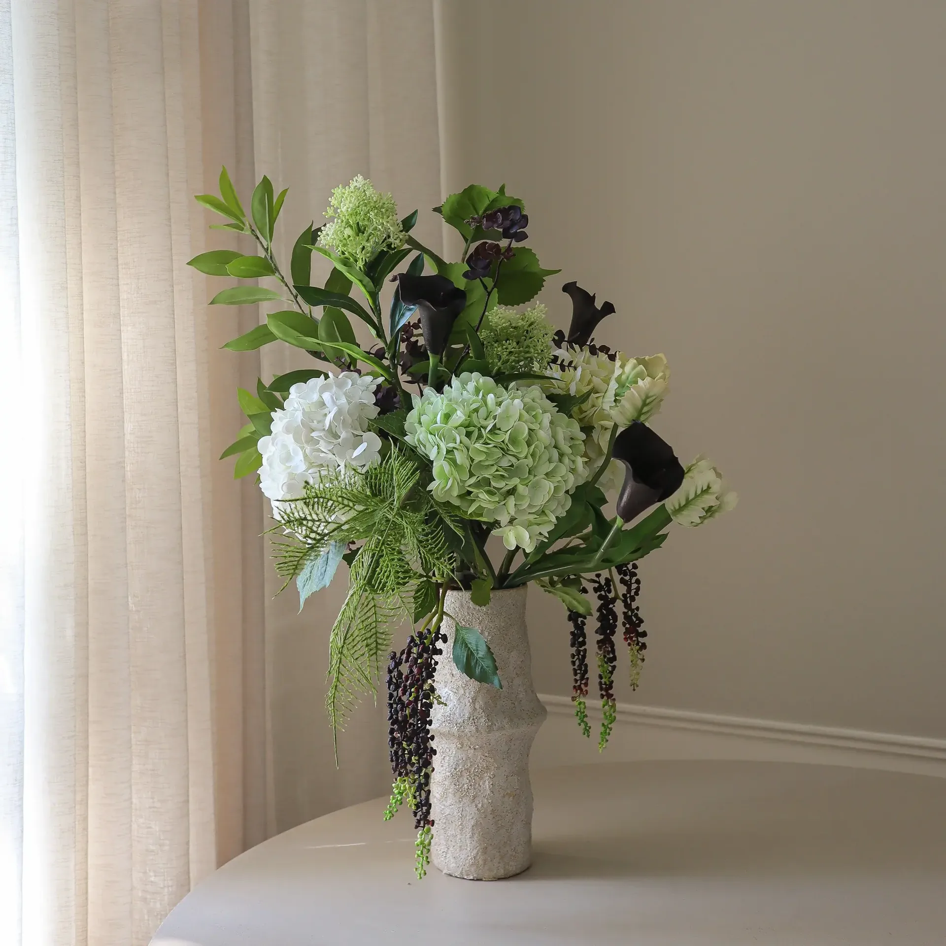 Moonlit Garden kunstig buket, Hortensia-papegøjetulipan-kalla, 106 cm, 17 stk. Botané