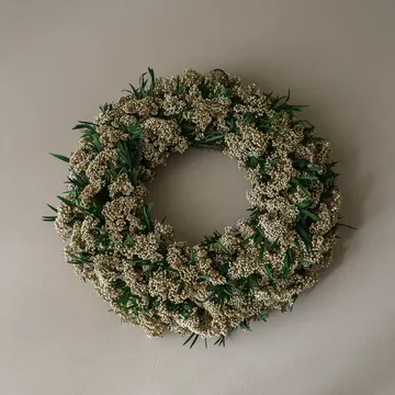 Whisper Meadow Wreath blomsterkrans - Risblomma, Ø40 cm - Botané