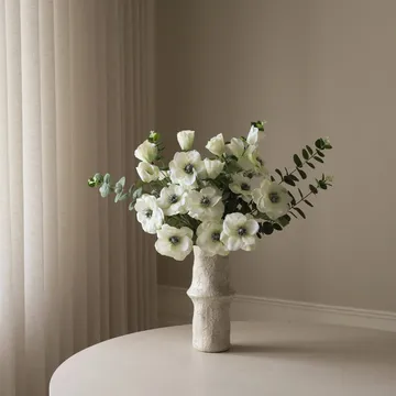 White Satin kunstig buket - Anemon-eukalyptus 9 stk - Botané