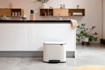 Bo pedalspand 36 l - Soft beige - Brabantia