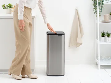 Bo Touch Bin 30 l - Matt Steel Fingerprint Proof - Brabantia
