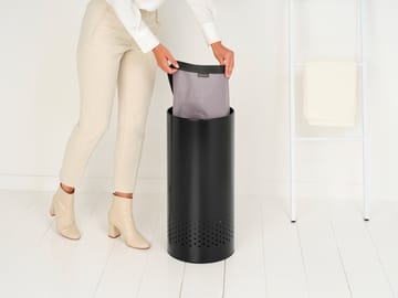 Brabantia vasketøjskurv plastlåg 35 L - Mat sort - Brabantia