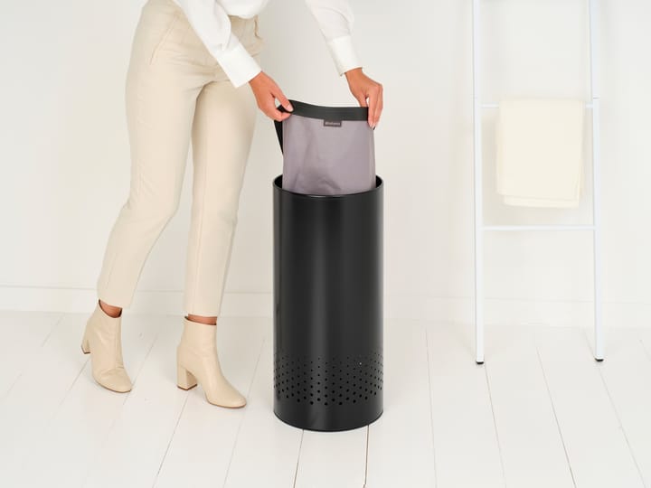 Brabantia vasketøjskurv plastlåg 35 L, Mat sort Brabantia