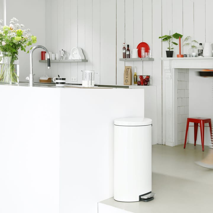 FlatBack+ pedalspand Silent 30 liter, white (hvid) Brabantia