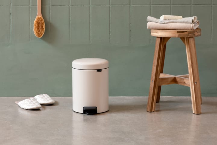 New Icon pedalspand 3 liter, Soft beige Brabantia