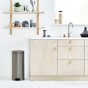 New Icon pedalspand 30 liter - platinum - Brabantia