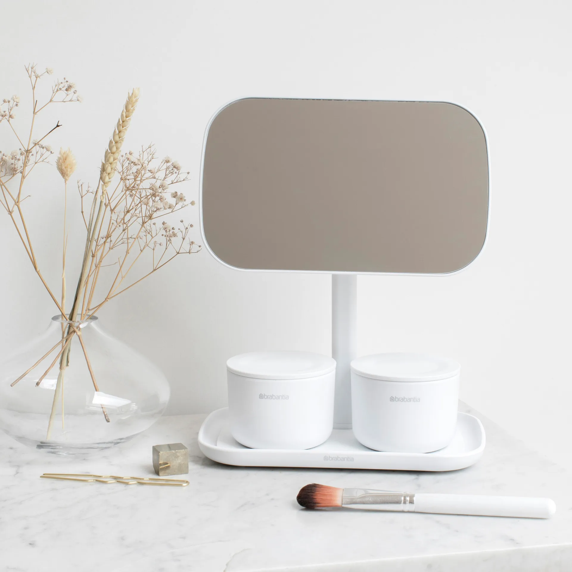 ReNew spejl med opbevaringsbakke, Hvid Brabantia