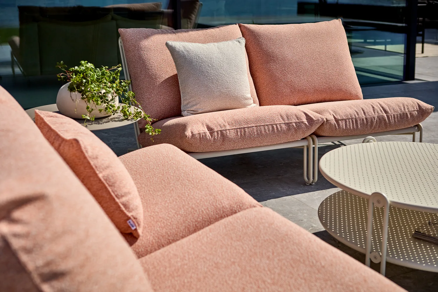 Blixt sofabord, Pearl white, Ø85 cm Brafab