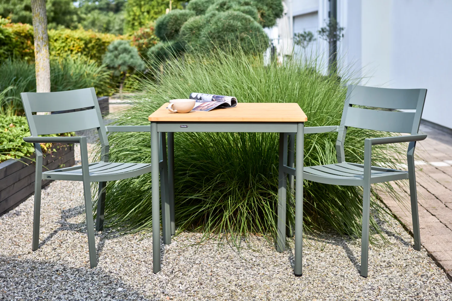 Delia armstol, Nordic green Brafab