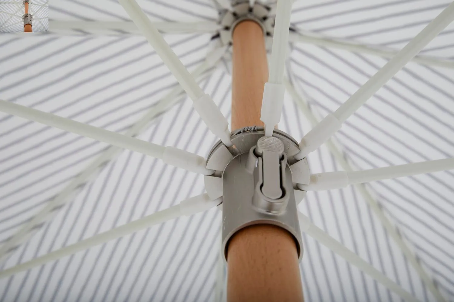 Gatsby parasol, Grey stripe, Ø185 cm Brafab