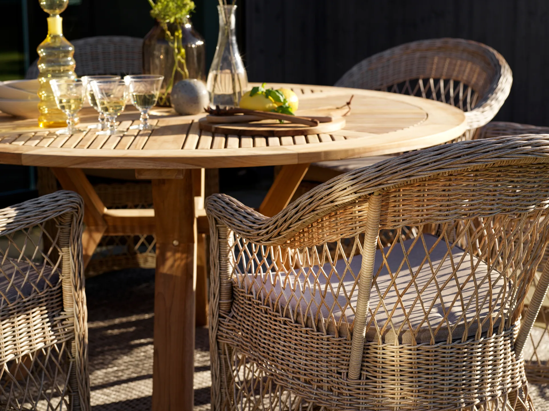 Kamomill armstol med sæde- og ryghynde, Beige-sand Brafab