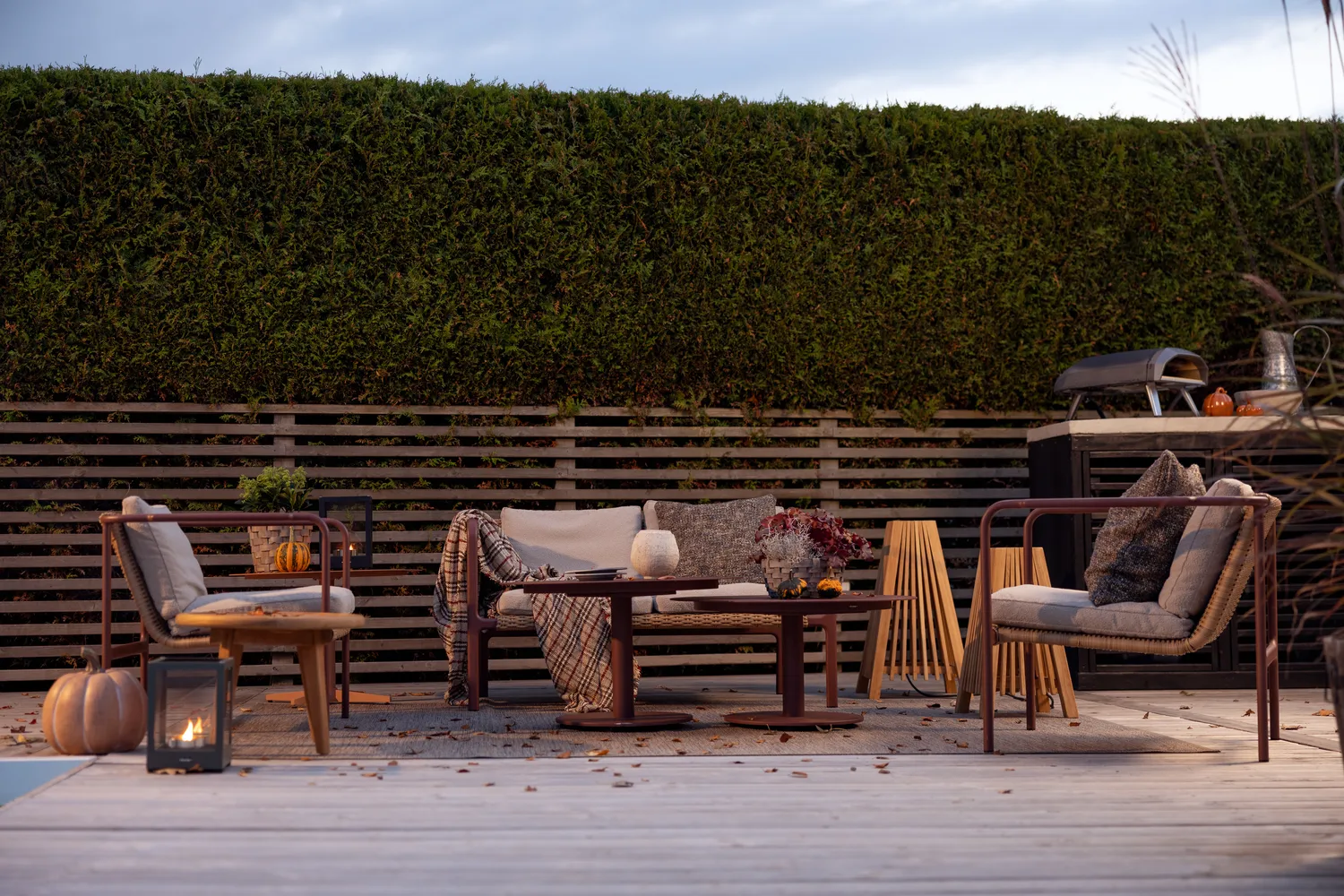 Motty lænestol, Zin red-teddy beige Brafab