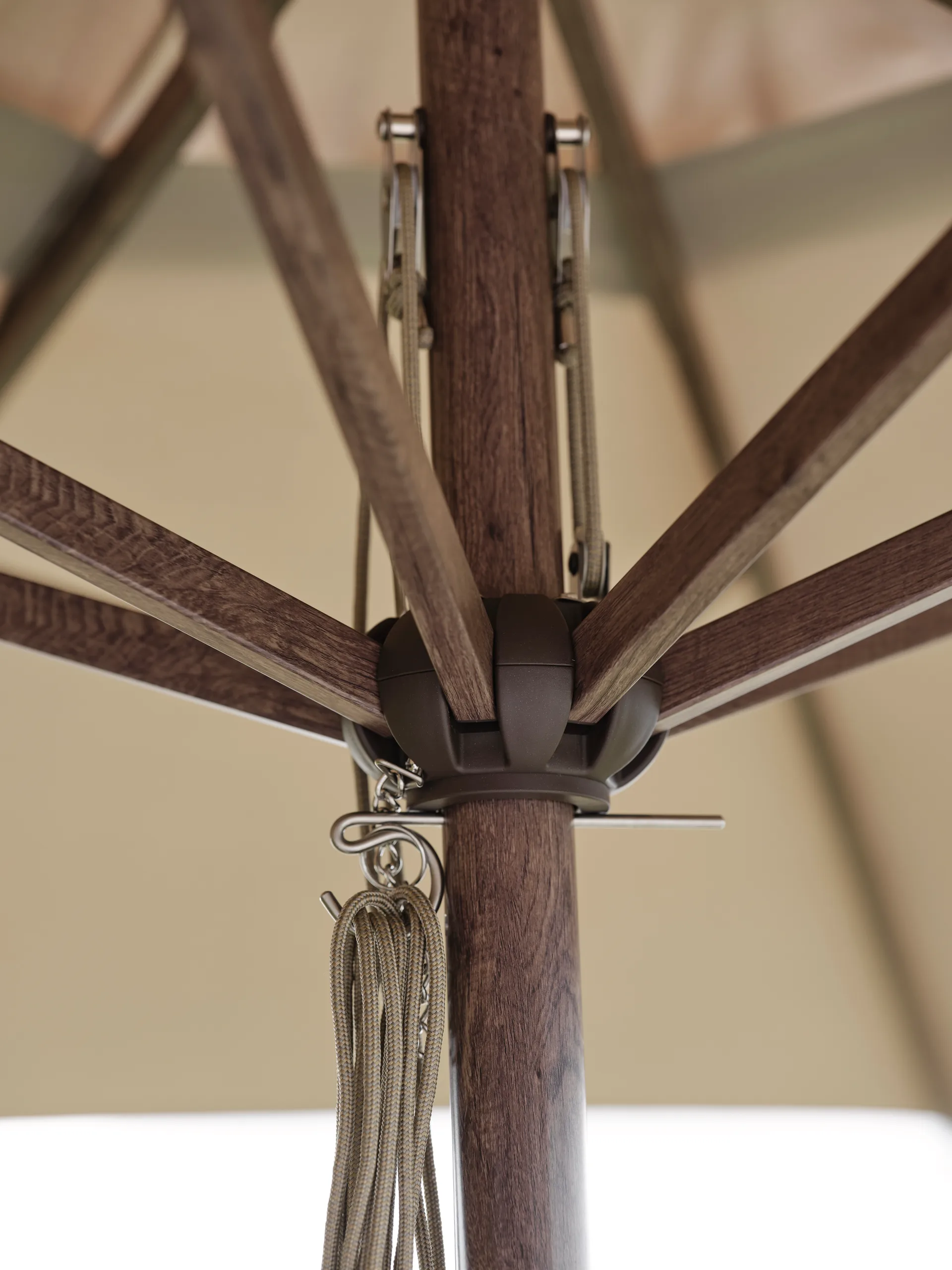 Paliano parasol, Brun-taupe 300 cm Brafab