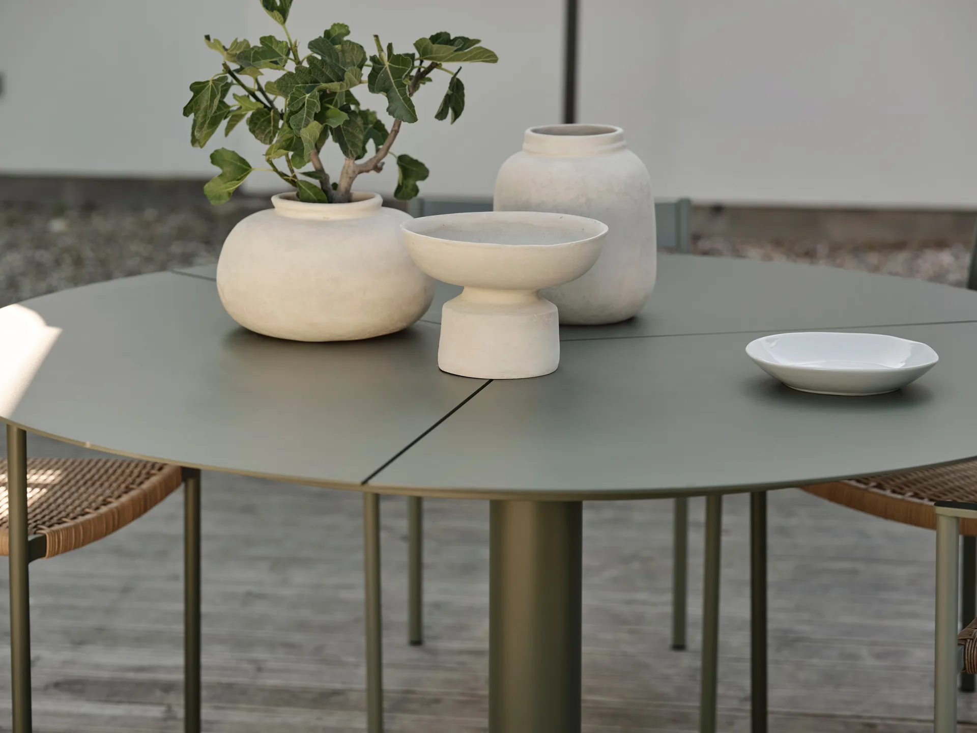 Peace spisebord Ø110 cm Nordic green Brafab