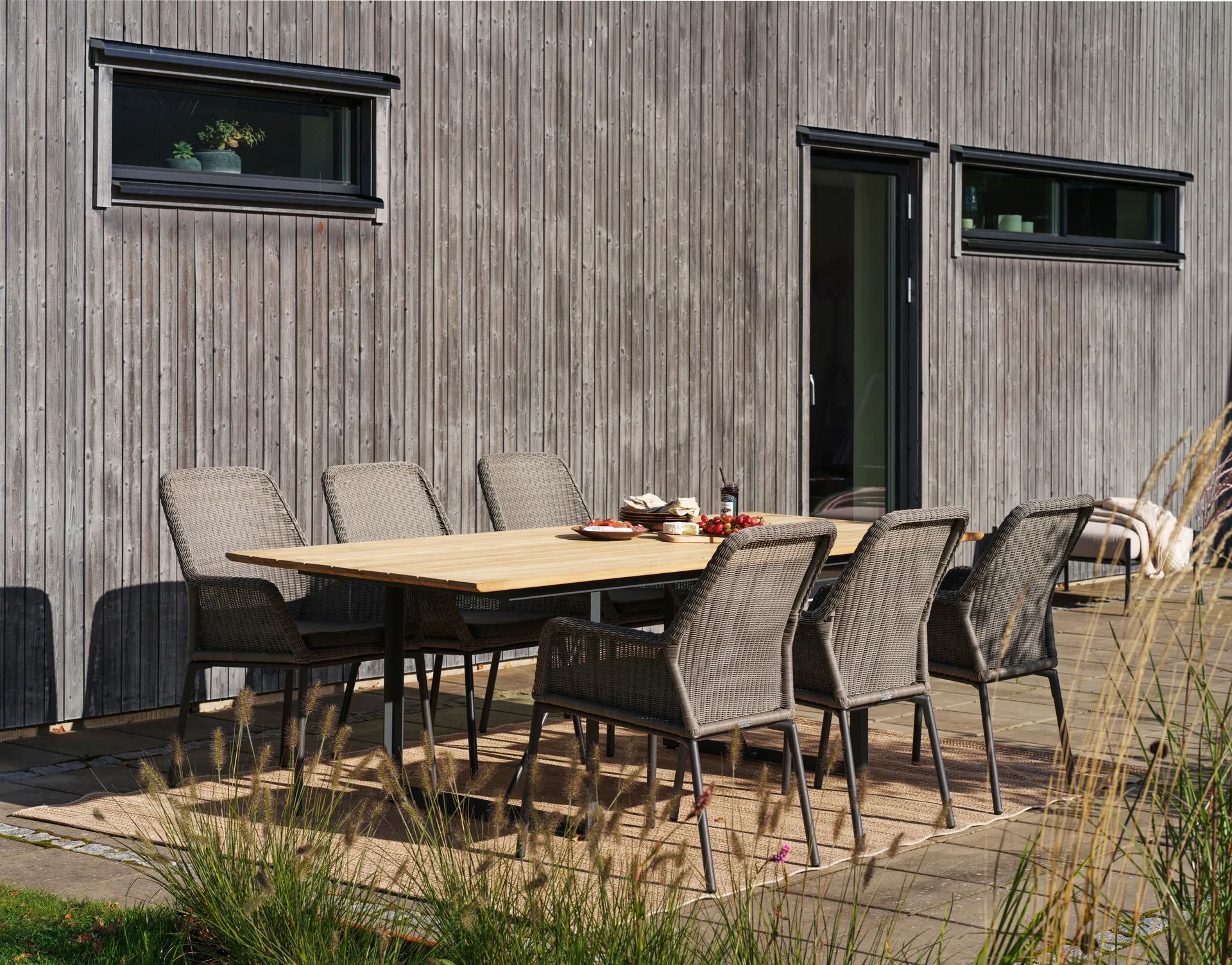 Shad spisebord 240 cm teak-anthracite Brafab