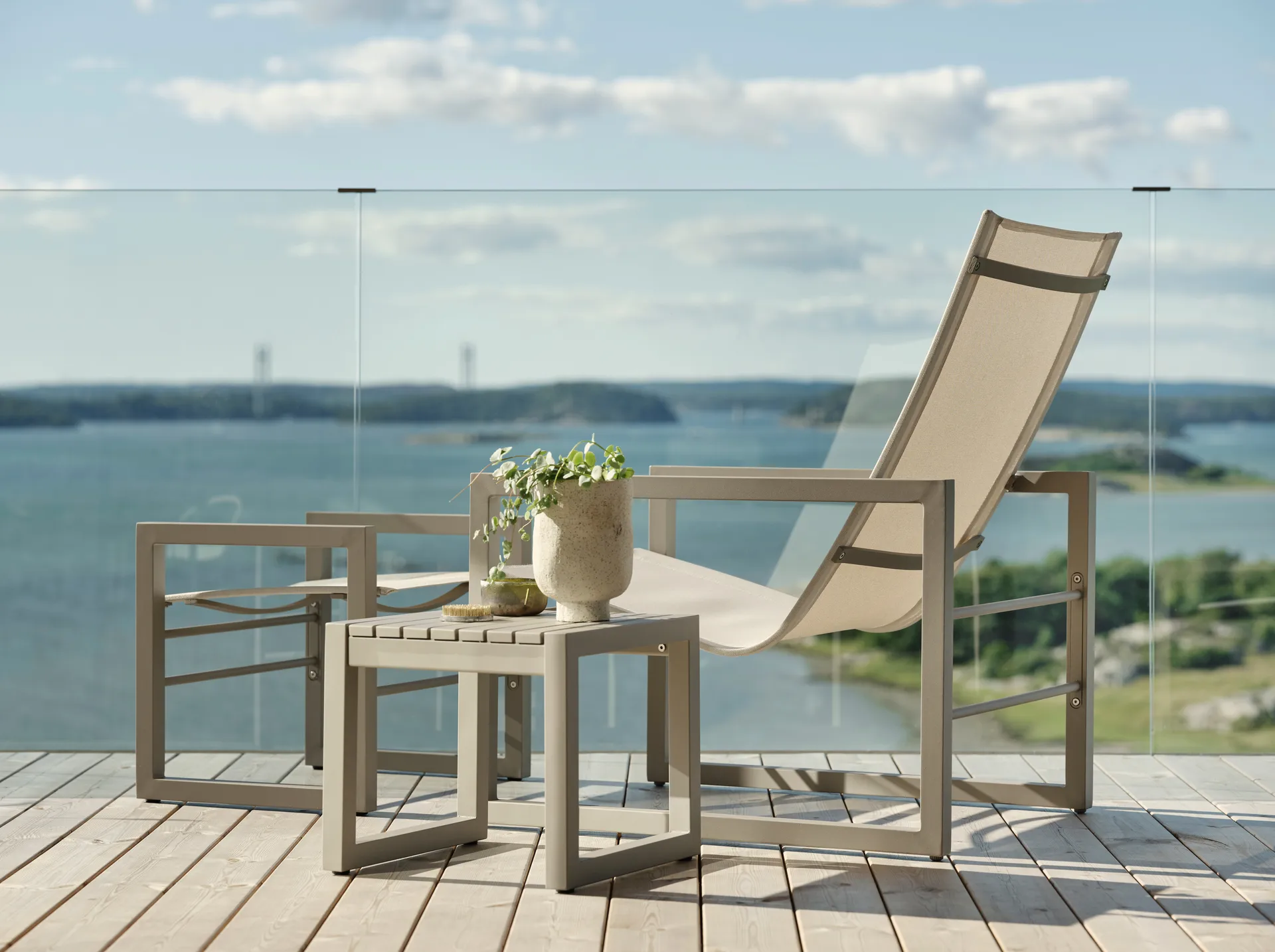 Vevi sidebord, Sort Brafab