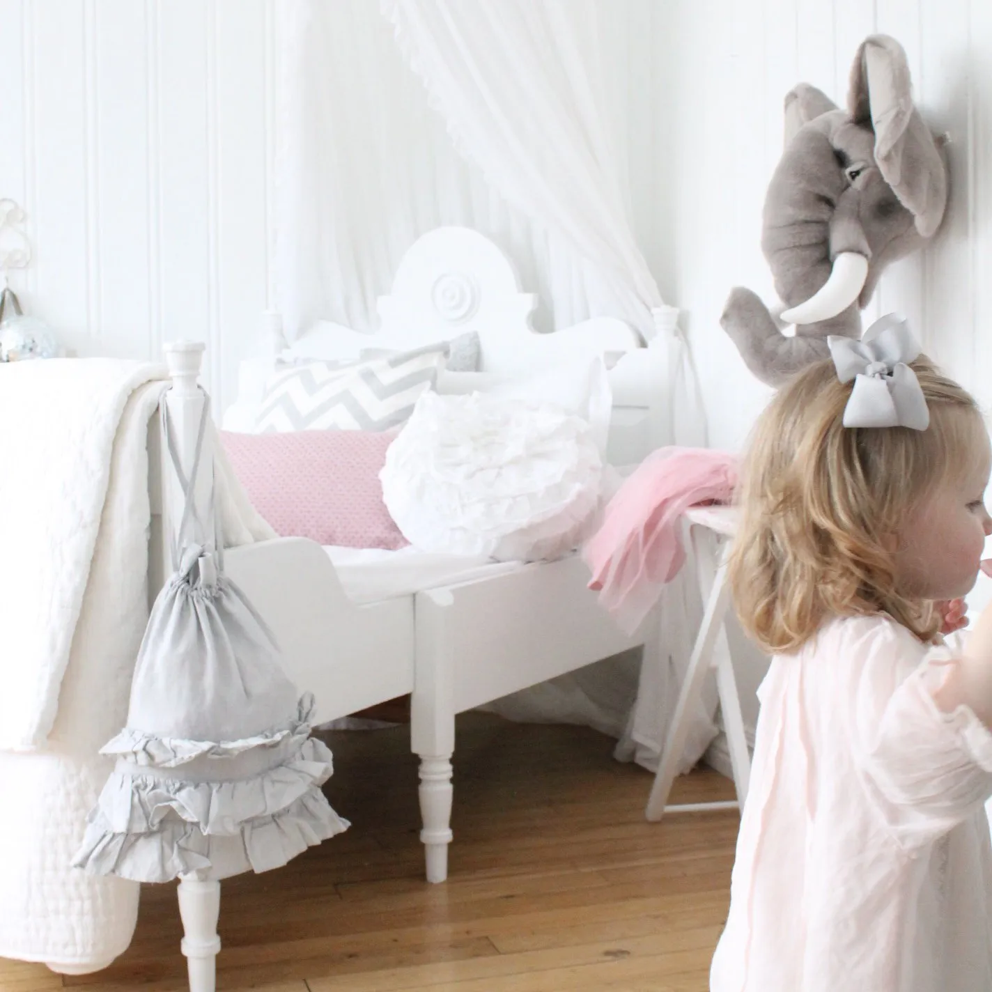 Dyretrofæ Elefant til vægmontering, Elefant Brigbys