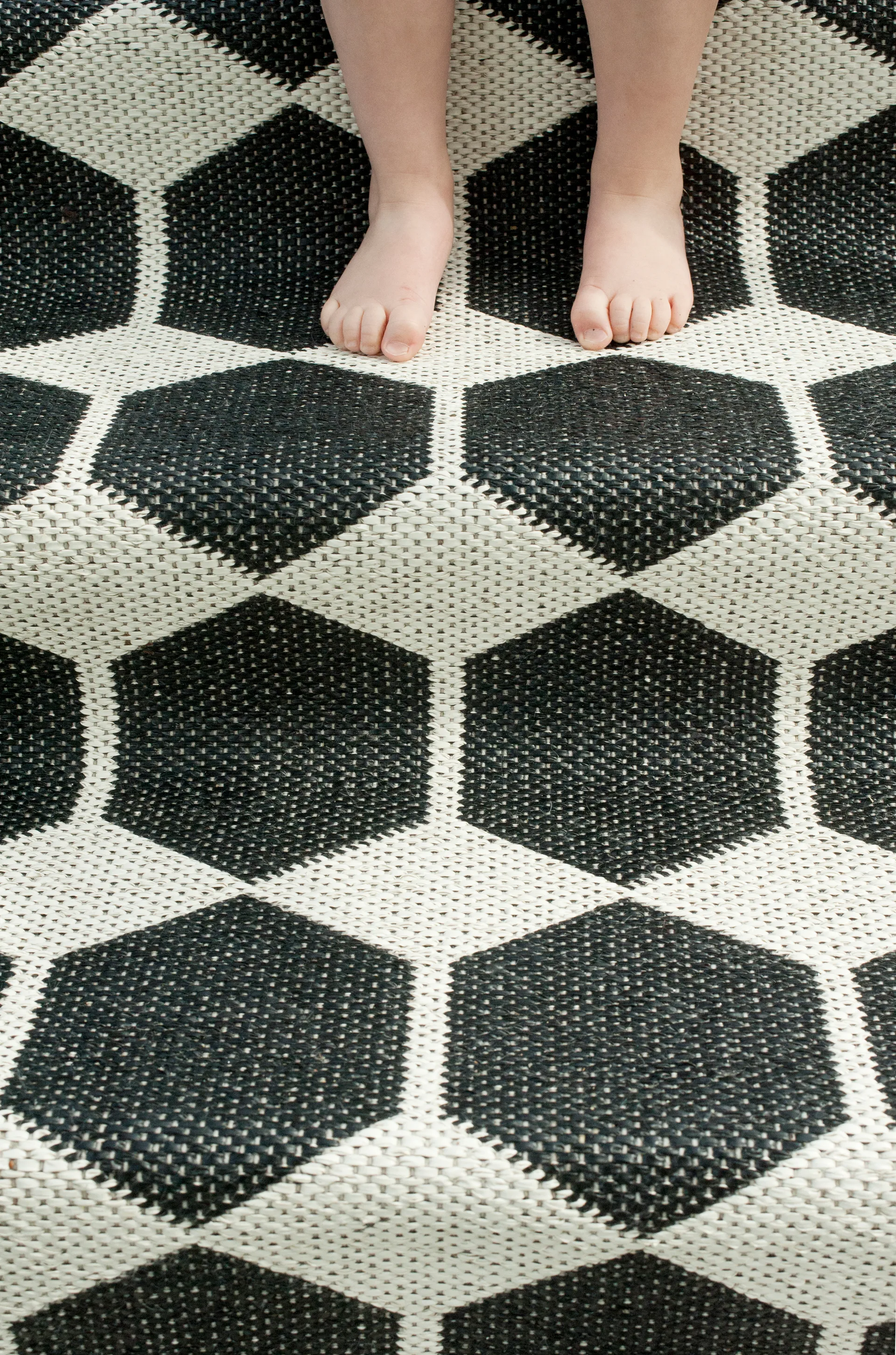 Anna tæppe sort stor, 150 x 200 cm Brita Sweden