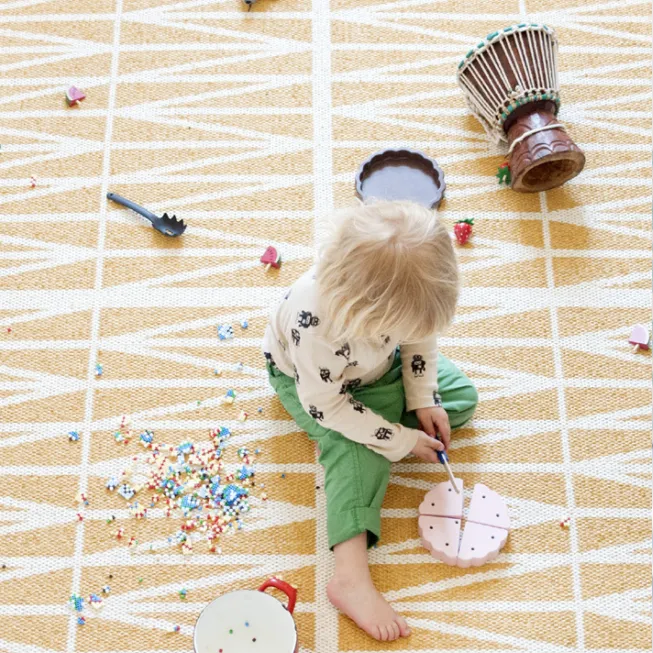 Helmi tæppe stort gult, 150 x 200 cm Brita Sweden