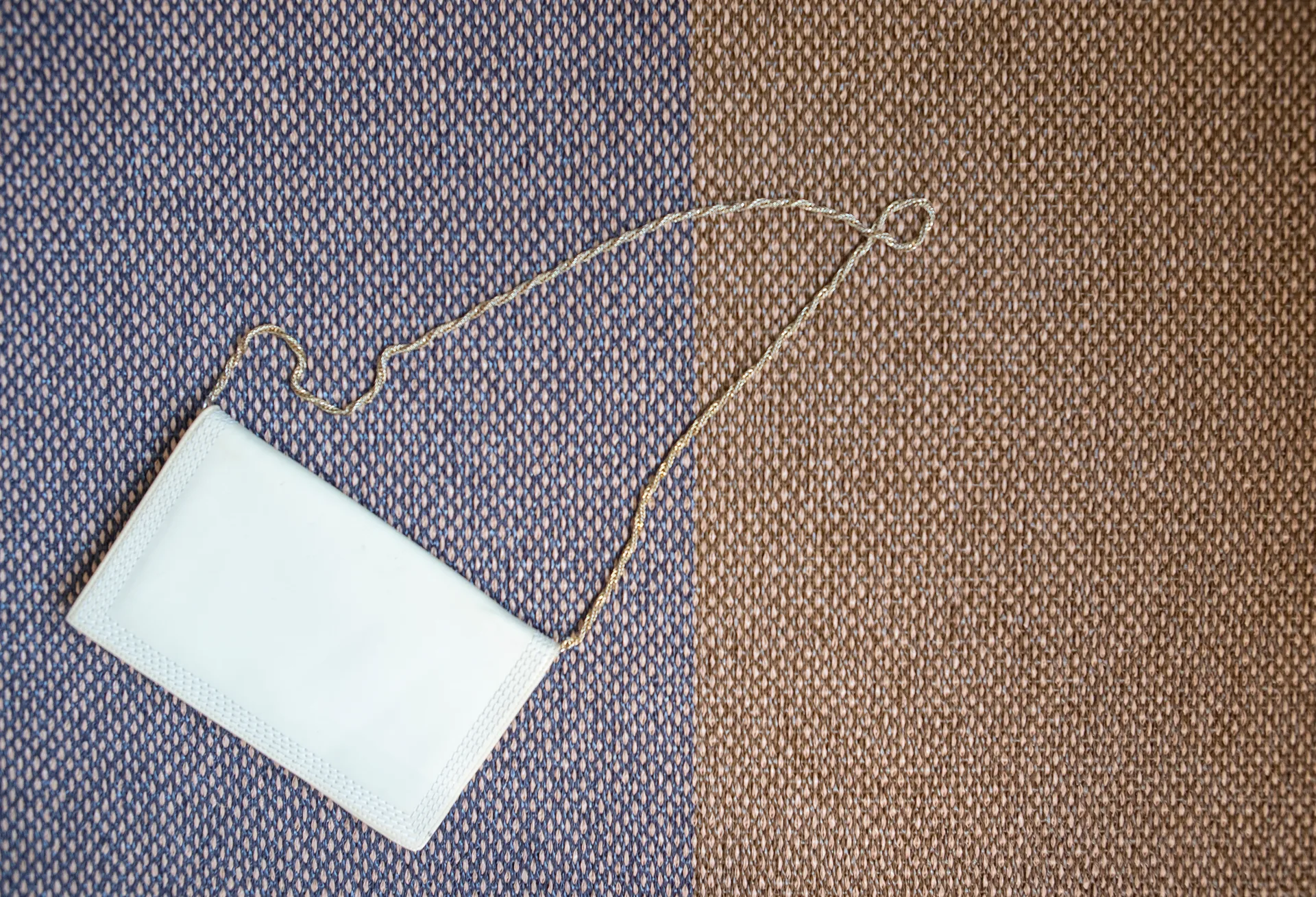 Moor tæppe plum (brun/lilla), 70x200 cm
  Brita Sweden