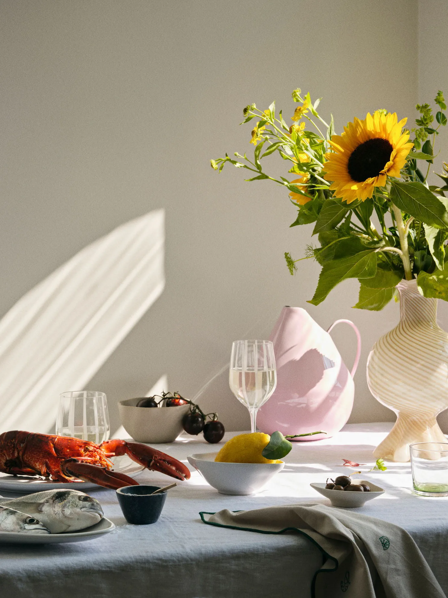 Mella vase 30 cm, Taupe sand/Offwhite Broste Copenhagen