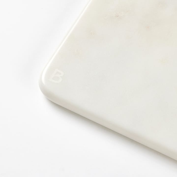 Olina skærebræt 26x30 cm - White marble - Broste Copenhagen