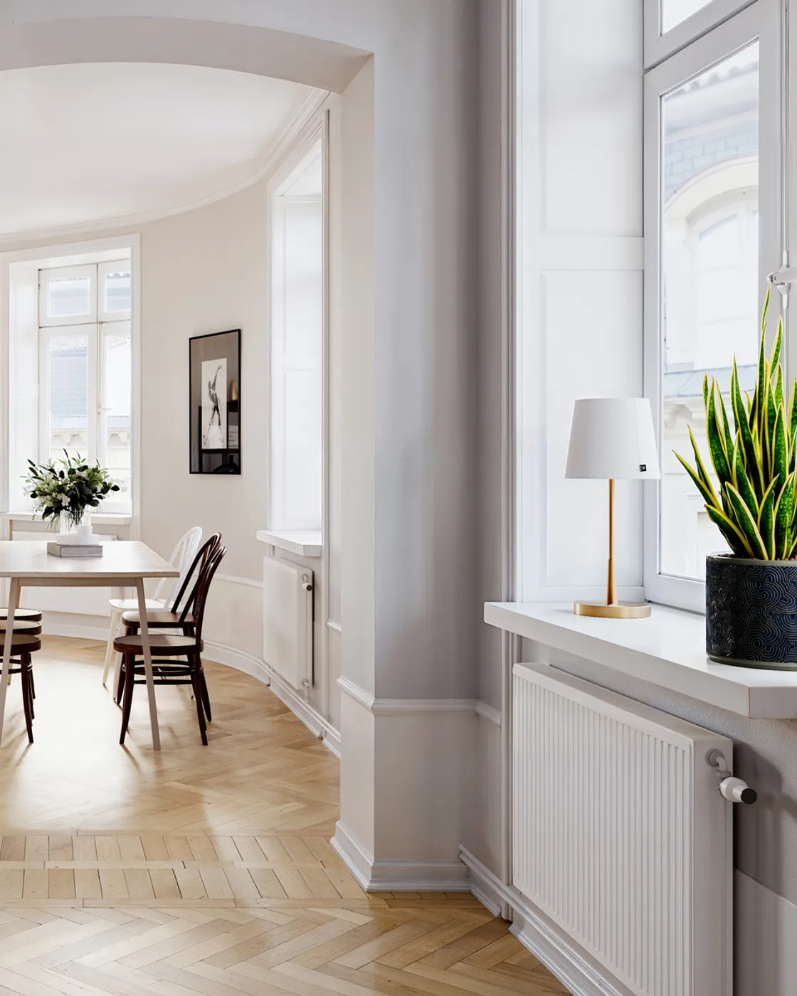 Lumi bordlampe 48,5 cm, Guld-hvid By Rydéns