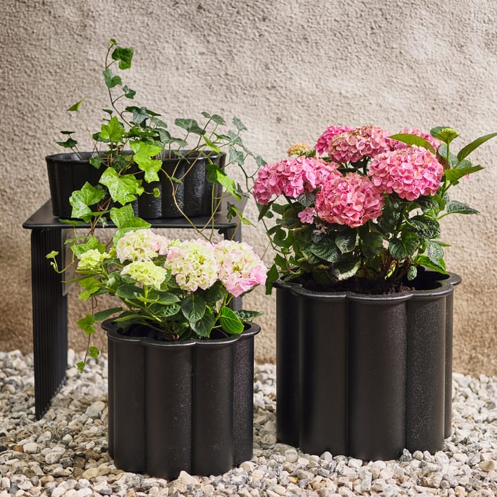 Gråtsippa krukke, Sort, nr. 3 Ø62 cm Byarums bruk
