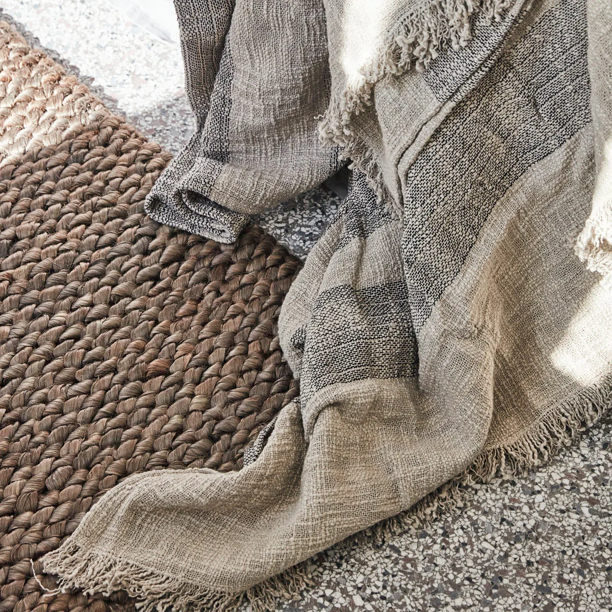 Ashild sengetæppe 280x280 cm, Haze-coal byNORD