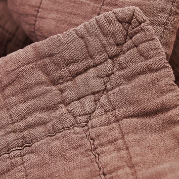 Magnhild vatteret sengetæppe 280x280 cm - Berry - byNORD