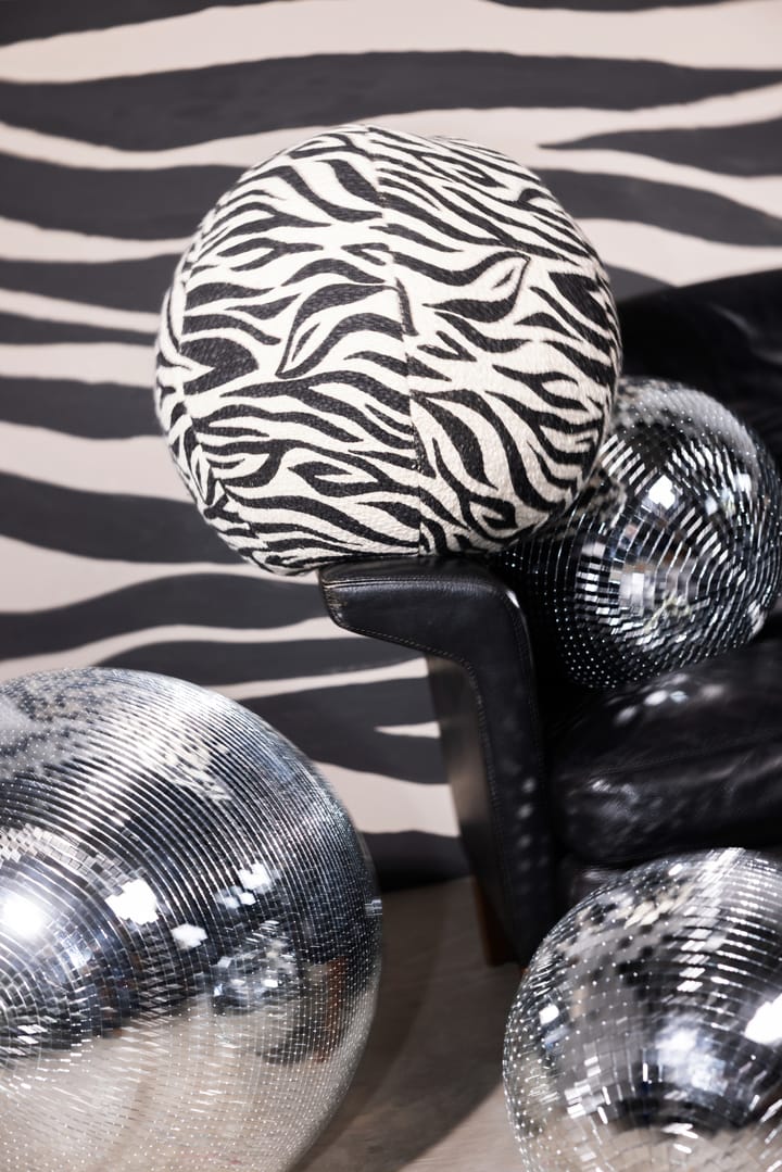 Anima pude Ø35 cm, Zebra-svart Byon