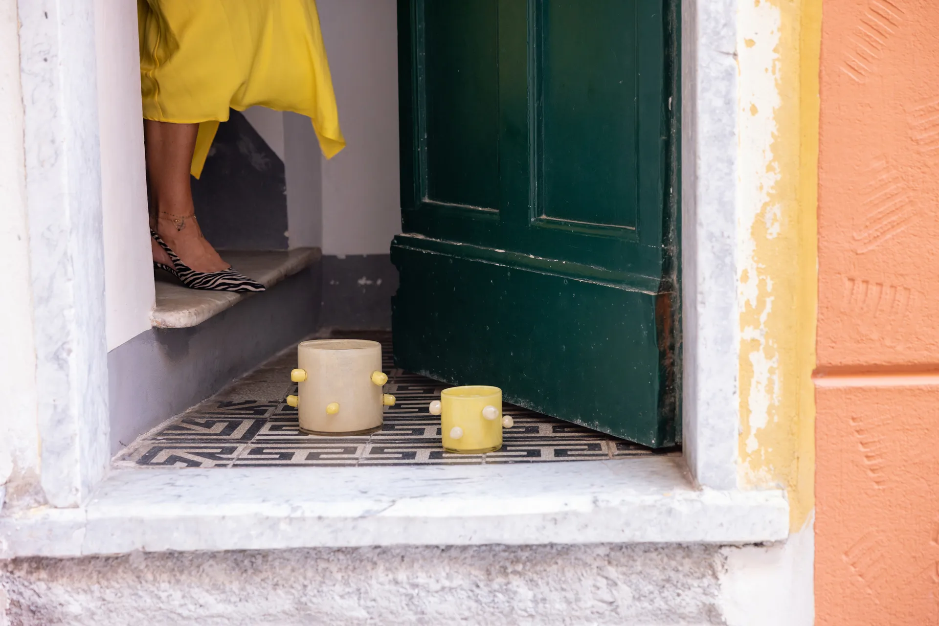 Arlo fyrfadsstage M Ø15 cm, Beige-gul Byon