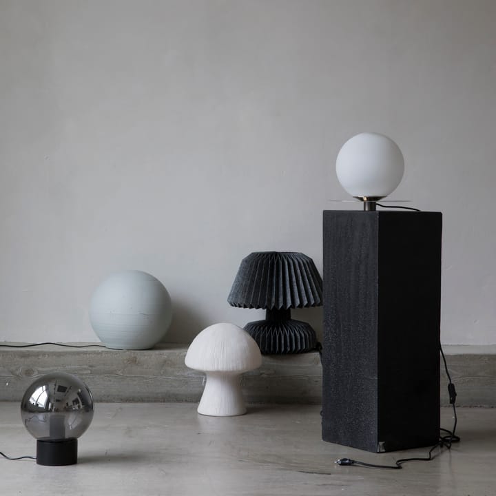 Magic bordlampe, Sort-sølv Byon