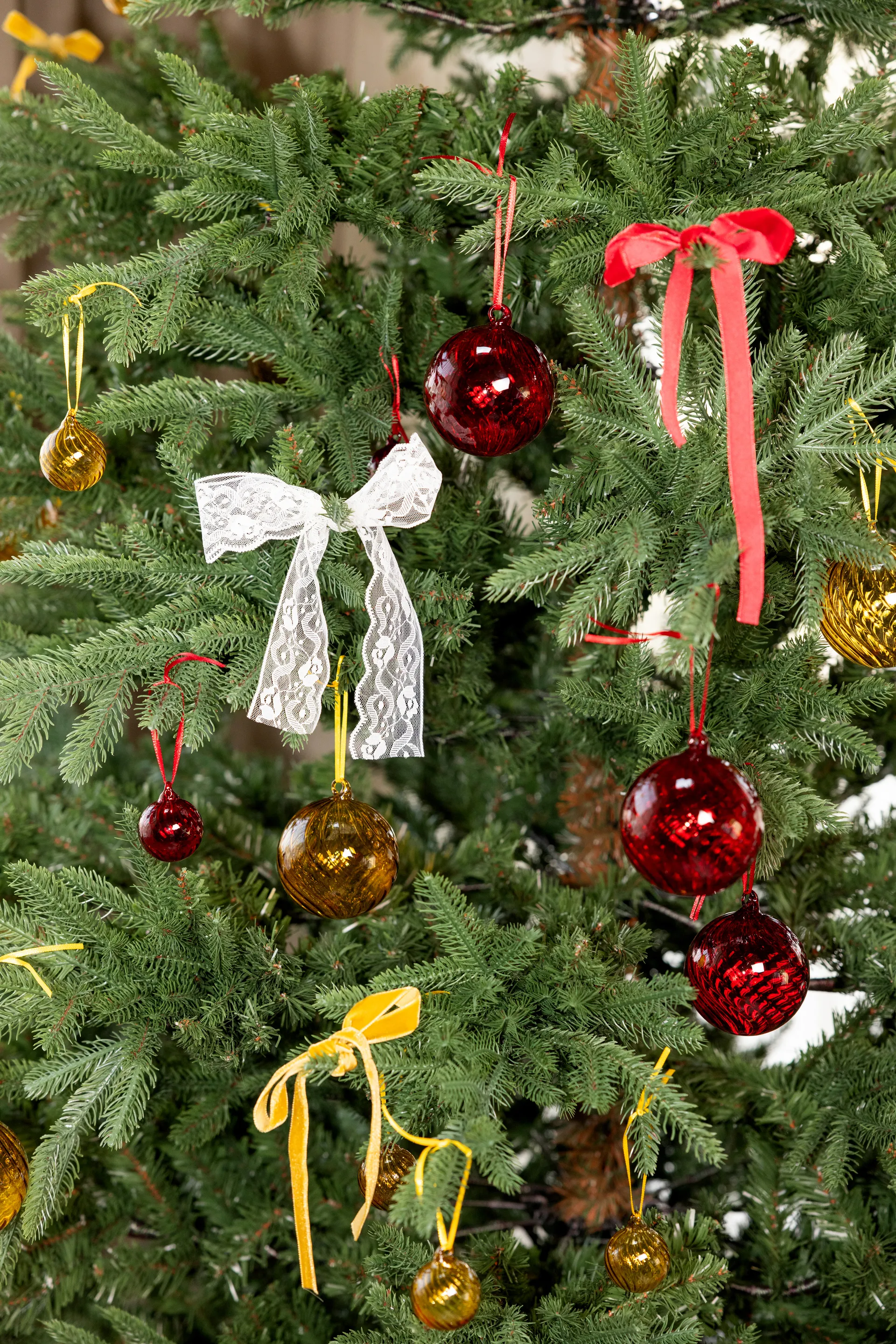 Opacity julekugle M Ø8 cm 2-pak, Gul Byon