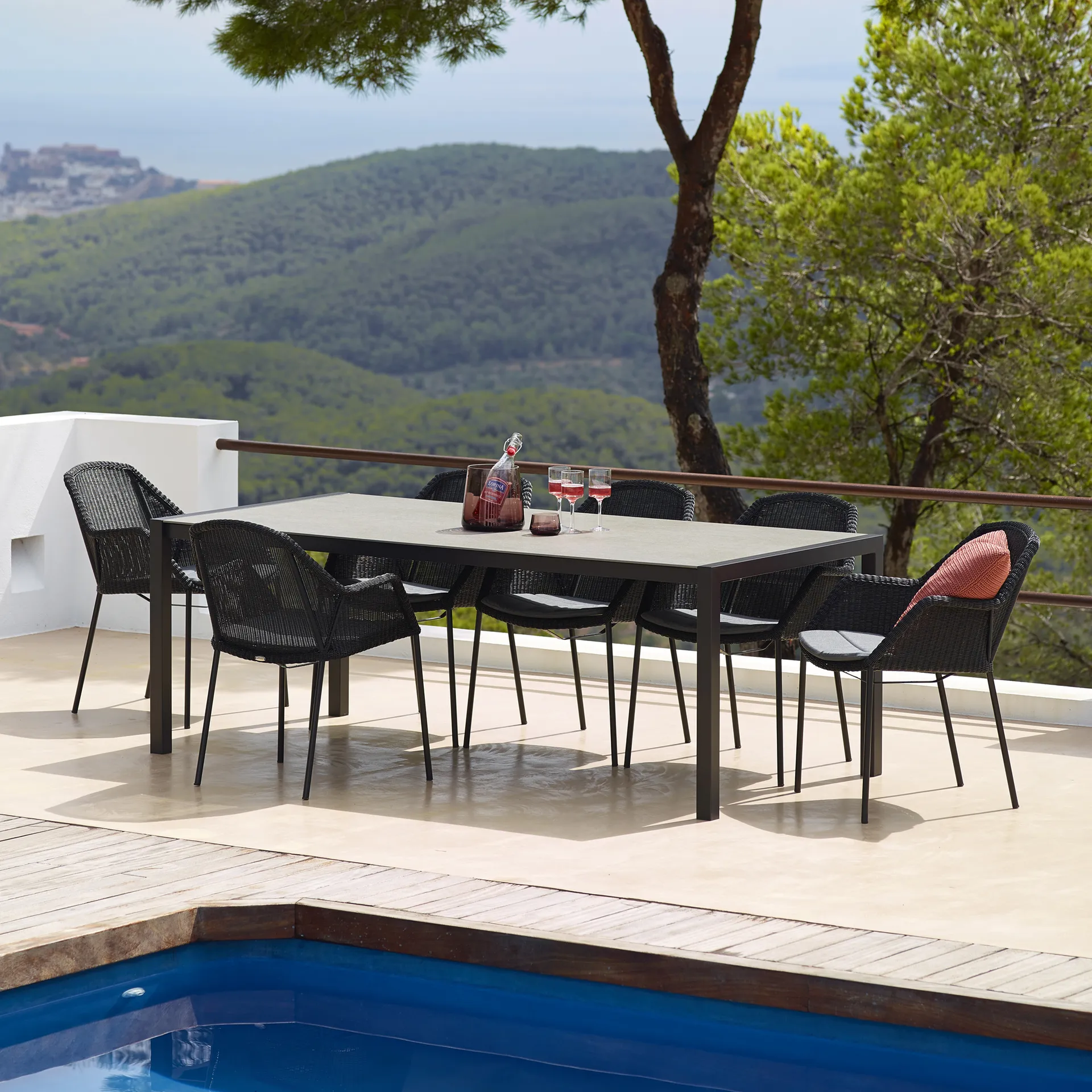 Breeze stabelbar armstol weave, Black Cane-line