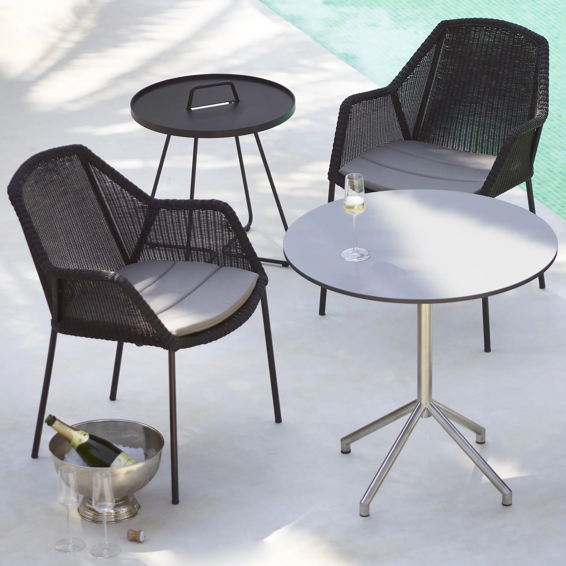 Breeze stabelbar armstol weave, Black Cane-line