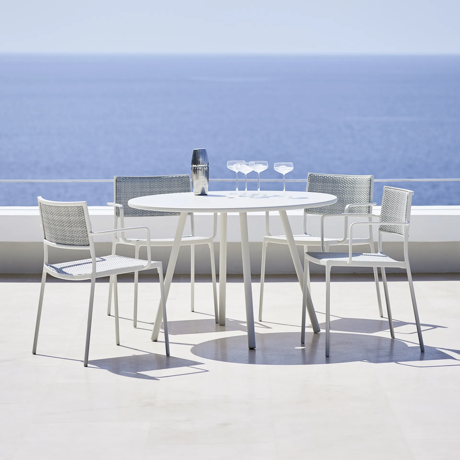 Less armstol, Natural-lava grey stativ Cane-line