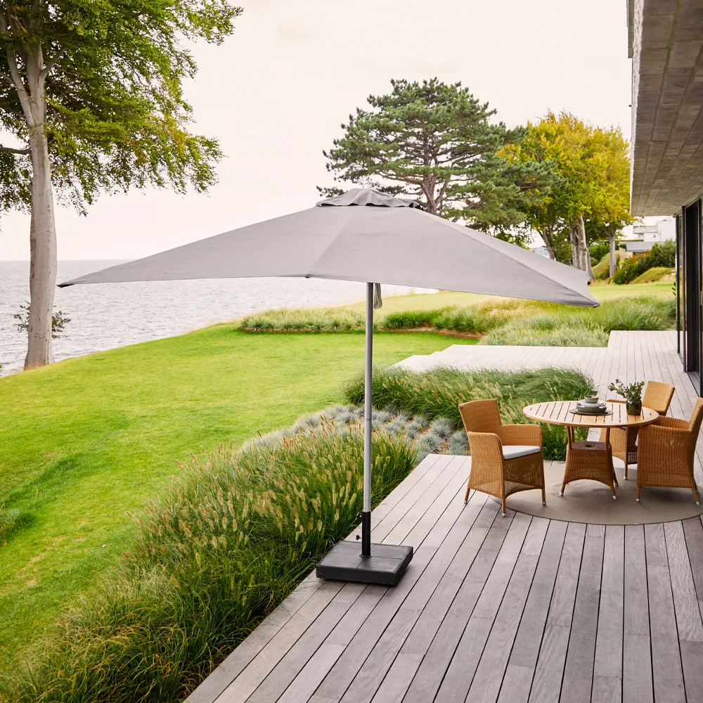 Shadow parasol, Anthracite, 300x300cm Cane-line