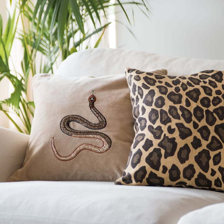 Broderet Cobra pudebetræk 50 x 50 cm, Beige Chhatwal & Jonsson